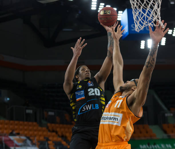 令人瞩目的 令人瞩目的